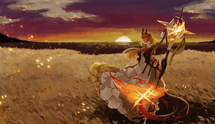 1girl arknights black_horns blonde_hair brown_tail cloud diffraction_spikes dress evening fire flame-tipped_tail flower green_eyes hair_flower hair_ornament highres holding holding_staff horizon horns k-yosinori layered_dress light_particles long_dress long_hair magic meadow off_shoulder official_alternate_costume orange_tail outdoors plant profile pyrokinesis reed_(arknights) reed_the_flame_shadow_(arknights) solo staff sunset tail white_dress white_flower wide_shot wind