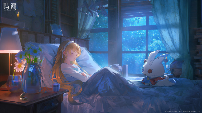 1girl alternate_costume blonde_hair book closed_eyes closed_mouth clothes_hanger hairband highres indoors lamp logo long_hair missing_commentary night official_art on_bed open_book phoebe_(wuthering_waves) pillow plant shirt sleeping solo tacet_discord_(wuthering_waves) under_covers vase white_hairband white_shirt window wuthering_waves