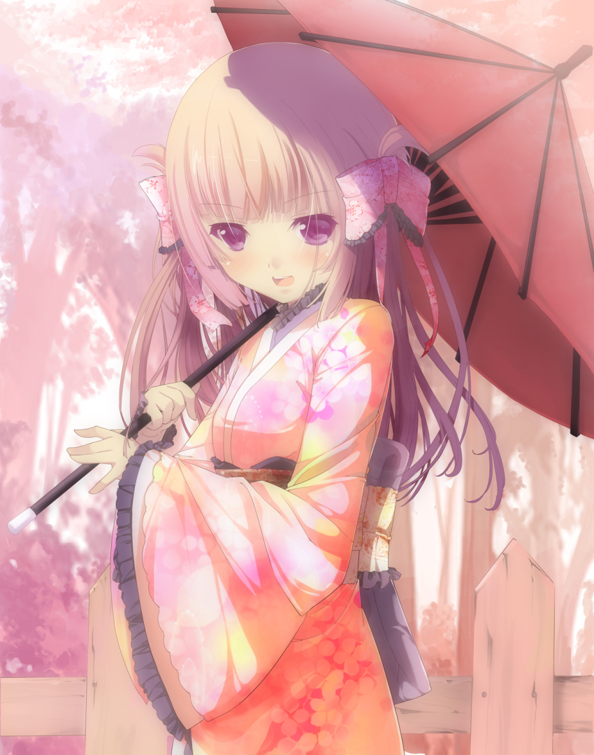 1girl blonde_hair blunt_bangs blush bow brown_hair bad_tag female_focus fence hair_bow highres japanese_clothes kimono long_hair oil-paper_umbrella open_mouth original outdoors purple_eyes ribbon sidelocks smile solo spirtie umbrella wide_sleeves wooden_fence