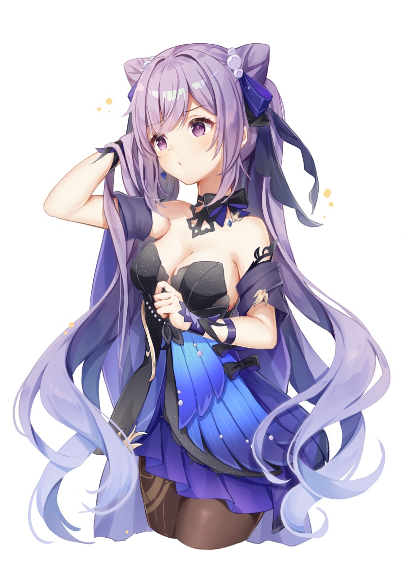 1girl absurdres black_dress bow breasts choker cleavage cone_hair_bun double_bun dress genshin_impact hair_bow hair_bun hand_in_own_hair highres keqing_(genshin_impact) keqing_(opulent_splendor)_(genshin_impact) koki_(latte1023) long_hair multicolored_clothes multicolored_dress official_alternate_costume pearl_hair_ornament purple_eyes purple_hair simple_background solo strapless strapless_dress two-tone_dress white_background