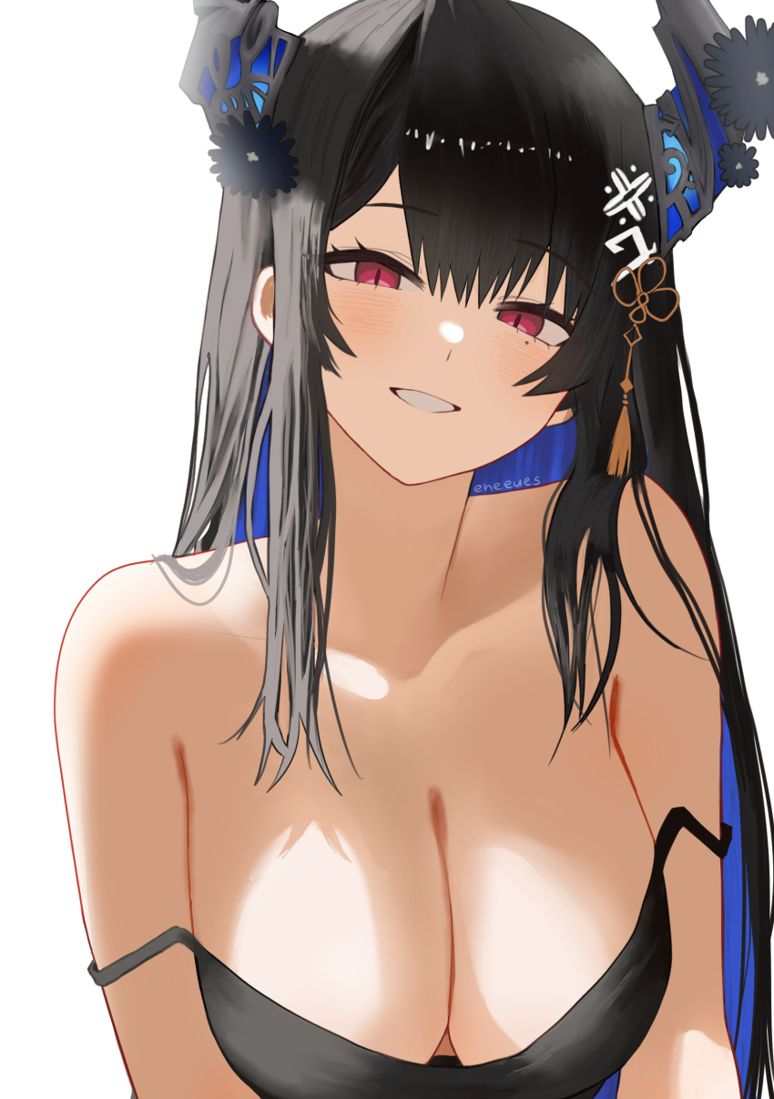 1girl absurdres armpit_crease asymmetrical_horns bare_shoulders black_hair black_tank_top breasts cleavage collarbone colored_inner_hair commentary crystal_horns demon_horns double_strap_slip eneeues english_commentary flower grin hair_ornament hair_over_shoulder highres hololive hololive_english horn_flower horns large_breasts long_hair looking_at_viewer mole mole_under_eye multicolored_hair nerissa_ravencroft parted_lips red_eyes sidelocks simple_background smile solo split-color_hair tank_top tassel tassel_hair_ornament two-tone_hair uneven_horns virtual_youtuber white_background