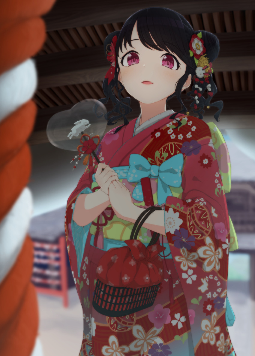 1girl bag black_hair blurry blurry_background blurry_foreground blush bow double_bun enoshito fangs floral_print flower fukumaru_koito hair_bun hair_flower hair_ornament hatsumoude highres holding idolmaster idolmaster_shiny_colors japanese_clothes kimono new_year obi parted_lips red_eyes red_kimono rope sash skin_fangs wide_sleeves