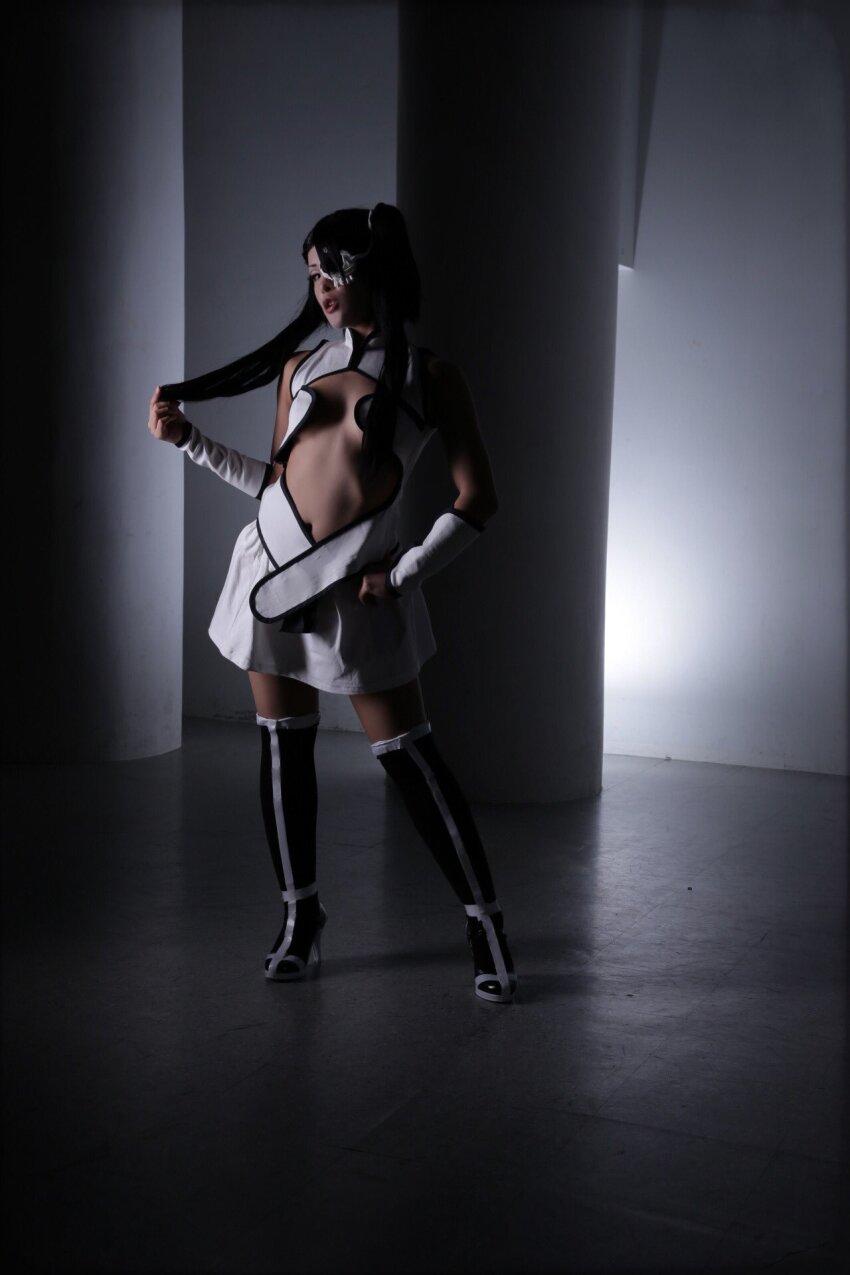 1girl arrancar bare_shoulders black_hair bleach breasts cleavage_cutout clothing_cutout cosplay full_body hair_over_one_eye hand_in_own_hair highres loly_aivirrne loly_aivirrne_(cosplay) long_bangs long_hair looking_at_viewer medium_breasts model_request one_eye_covered shirt simple_background skirt sleeveless sleeveless_shirt solo twintails weapon white_shirt white_skirt