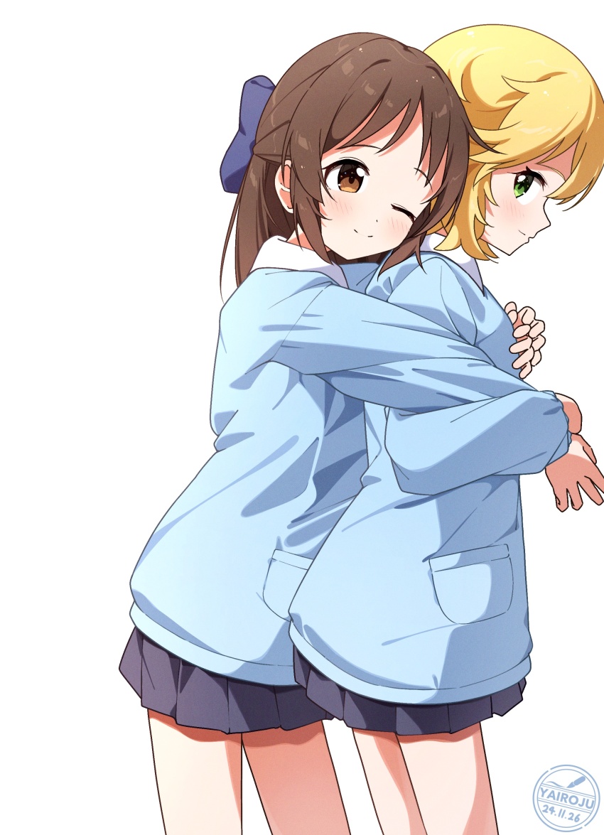 2girls absurdres artist_name blonde_hair blue_bow blue_skirt blush bow brown_eyes brown_hair closed_mouth cowboy_shot dated green_eyes hair_bow highres hug hug_from_behind idolmaster idolmaster_cinderella_girls idolmaster_cinderella_girls_starlight_stage kindergarten_uniform long_hair looking_at_another multiple_girls one_eye_closed pleated_skirt sakurai_momoka short_hair simple_background skirt smile stamp_mark standing tachibana_arisu upper_body white_background wink yairo_ju