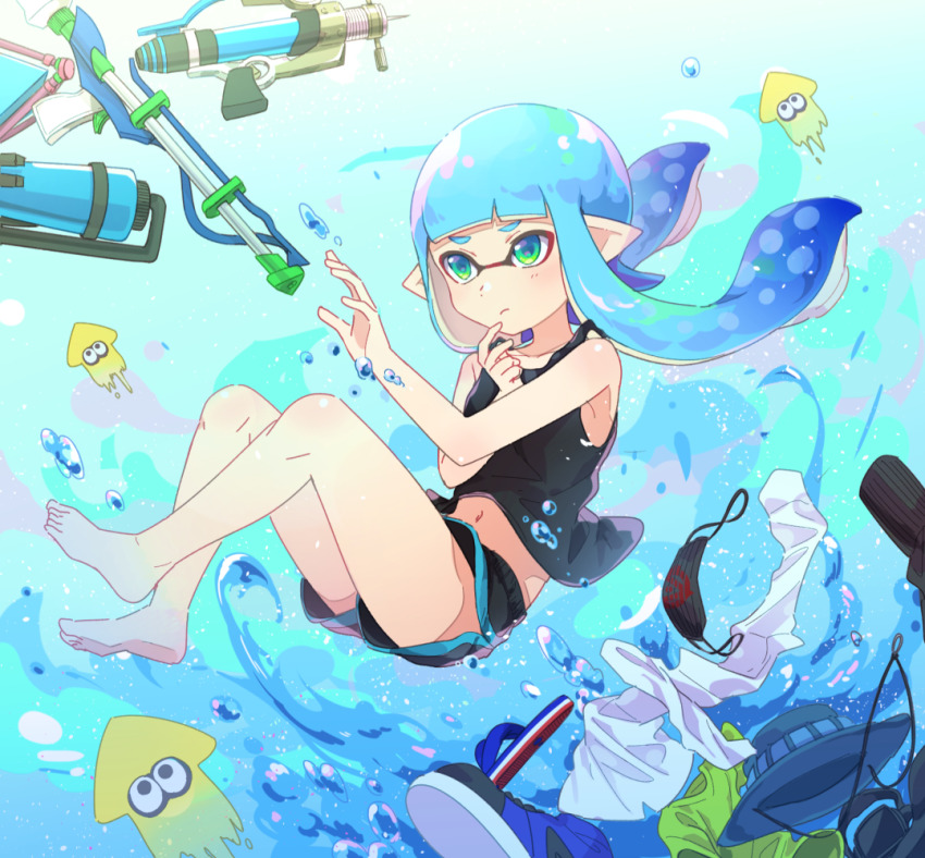 1girl air_bubble barefoot black_shirt black_shorts blue_footwear blue_hair blue_headwear blunt_bangs boonie_hat bubble closed_mouth commentary day dolphin_shorts dress_shirt emblem finger_to_own_chin green_eyes green_shirt gym_shorts inkling inkling_girl inkling_player_character light_frown long_hair mask mouth_mask navel nintendo pointy_ears shirt shoes short_shorts shorts solo splash-o-matic_(splatoon) splatoon_(series) splatoon_2 splattershot_pro_(splatoon) squid squiffer_(splatoon) submerged sunlight t-shirt takeko_spla tank_top tentacle_hair underwater white_shirt