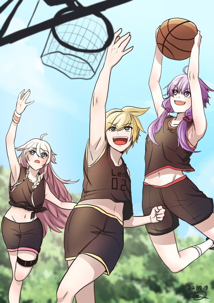 1boy 2girls absurdres basketball highres ia_(vocaloid) kagamine_len multiple_girls vocaloid yuzuki_yukari