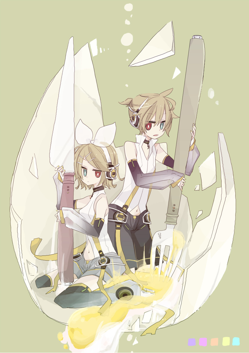 1boy 1girl absurdres arm_warmers bad_id bad_pixiv_id blonde_hair blue_eyes brother_and_sister detached_sleeves fork hair_ornament hair_ribbon hairclip headphones heterochromia highres kagamine_len kagamine_len_(append) kagamine_rin kagamine_rin_(append) knife red_eyes ribbon short_hair siblings twins vocaloid vocaloid_append yoshiki