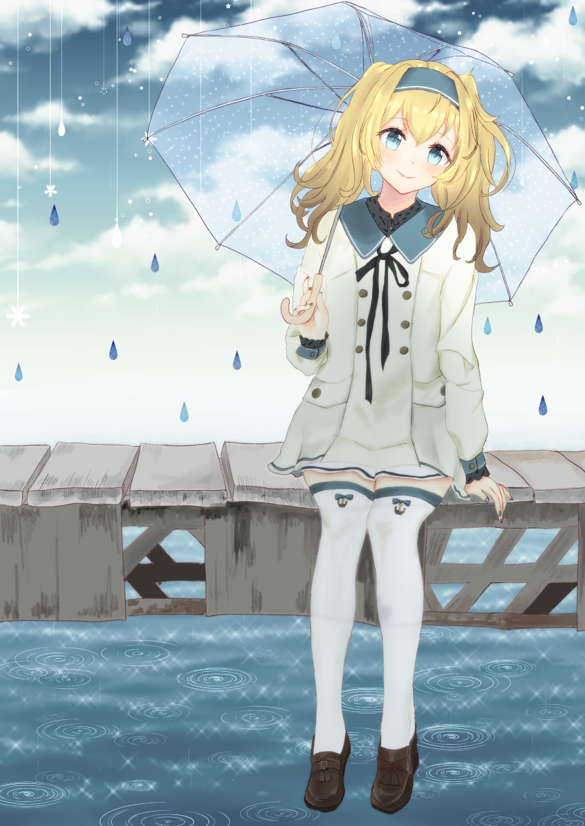 1girl absurdres blonde_hair blue_eyes blue_hairband brown_footwear dress full_body gambier_bay_(kancolle) gambier_bay_(sasebo)_(kancolle) hairband highres holding holding_umbrella kantai_collection loafers orangemilk rain sailor_dress shoes sitting smile solo thighhighs twintails umbrella white_thighhighs