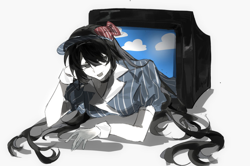 1girl black_eyes black_hair blue_shirt bow chinese_commentary colored_skin commentary_request cosplay hair_bow highres long_hair mesmerizer_(vocaloid) monitor naihe_(female)_(touqi_guaitan) open_mouth puffy_short_sleeves puffy_sleeves red_bow shirt short_sleeves smile solo striped_bow striped_clothes striped_shirt through_medium through_screen touqi_guaitan vertical-striped_clothes vertical-striped_shirt very_long_hair visor_cap wang718732 white_skin wrist_cuffs