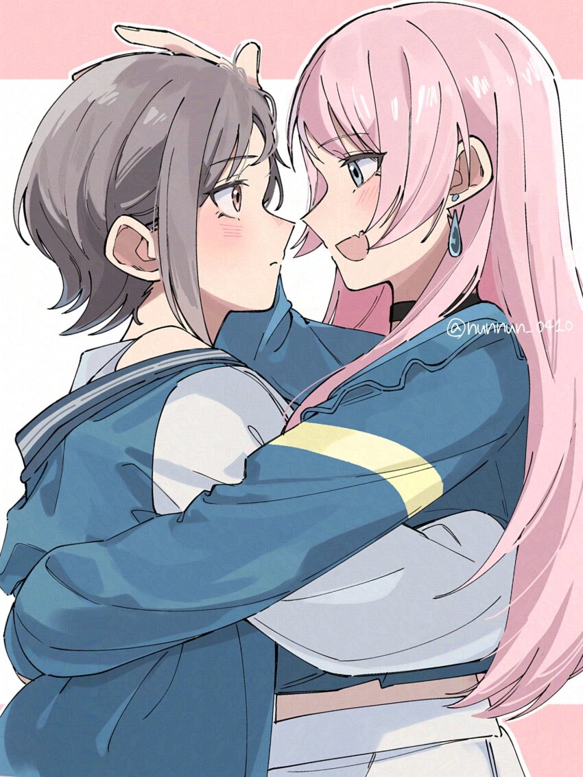 2girls adversarial_noise bang_dream! bang_dream!_it&#039;s_mygo!!!!! black_choker blue_jacket blush brown_eyes chihaya_anon choker closed_mouth commentary couple earrings fang grey_eyes grey_hair headpat highres hug jacket jewelry long_hair long_sleeves midriff_peek multiple_girls nanami_(nunnun_0410) off_shoulder open_mouth outline pink_hair shirt short_hair sidelocks skin_fang sleeveless sleeveless_shirt takamatsu_tomori twitter_username upper_body white_outline white_shirt yuri