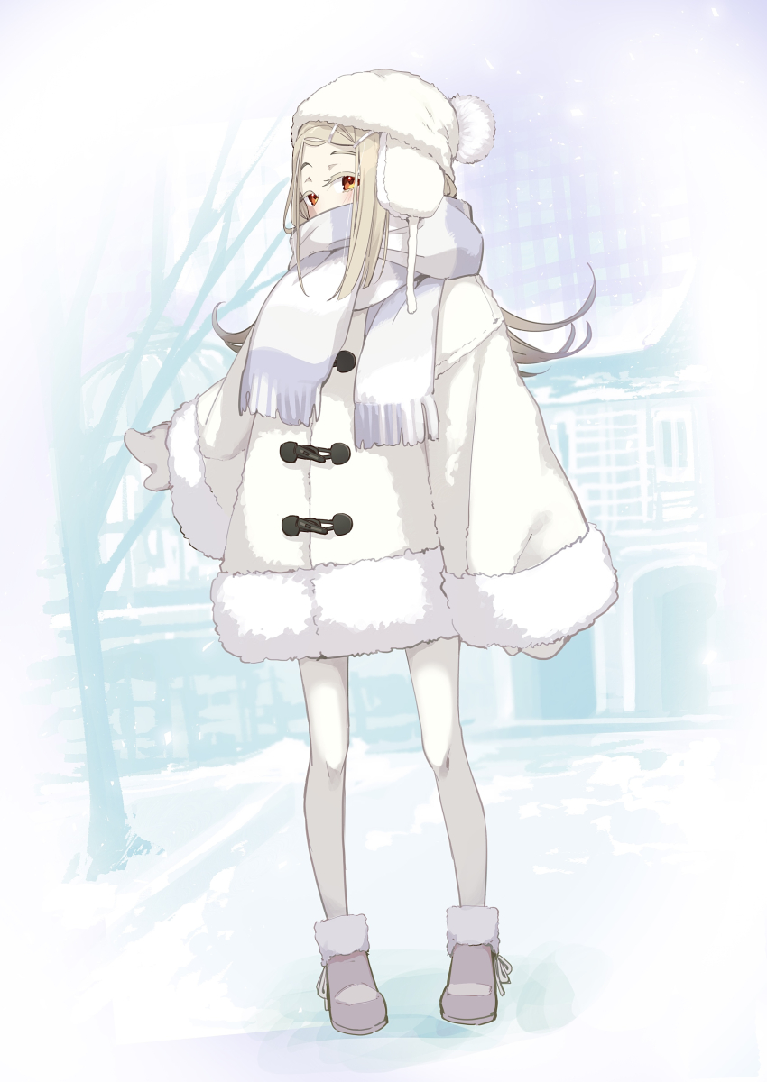 1girl absurdres beanie blonde_hair blush coat commentary_request covered_mouth duffel_coat enpera flipped_hair full_body fur-trimmed_coat fur-trimmed_footwear fur_hat fur_trim gakuen_idolmaster hat highres idolmaster long_hair looking_at_viewer mittens orange_eyes outdoors pantyhose scarf shinosawa_hiro solo tamago_sando white_coat white_pantyhose white_scarf