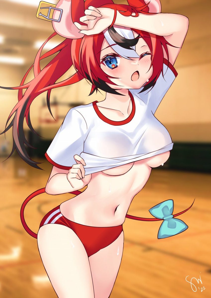 1girl alternate_costume animal_ears arm_up black_hair blush bow breasts buruma gym_shirt gym_uniform hakos_baelz highres hololive hololive_english medium_breasts midriff mouse_ears mouse_girl mouse_tail mousetrap multicolored_hair navel one_eye_closed open_mouth red_buruma red_hair shirt signature solo streaked_hair sweat tail tail_bow tail_ornament underboob virtual_youtuber watashishi white_hair