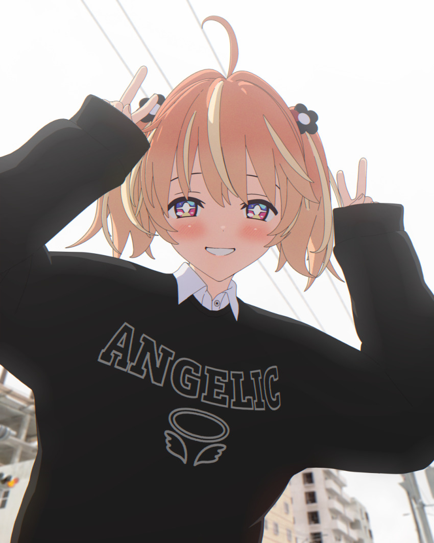 +_+ 1girl 3d ahoge black_sweater blender_(medium) blonde_hair blush bright_pupils cel_rendering cel_shading clothes_writing collared_shirt commentary_request day double_v english_text flower grin hair_flower hair_ornament highres long_sleeves looking_at_viewer medium_hair multicolored_eyes multicolored_hair orange_hair outdoors overcast pink_eyes power_lines print_sweater purple_eyes rinne_(rinrinne) rinrinne rinrinne39_(artist) shirt short_twintails sky sleeves_past_wrists smile solo streaked_hair sweater teeth twintails upper_body v virtual_youtuber white_pupils white_shirt