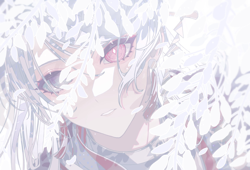 1boy bishounen blue_eyes close-up diamond-shaped_pupils diamond_(shape) earrings hair_between_eyes heterochromia highres jewelry looking_at_viewer male_focus medium_hair one_eye_covered original parted_lips portrait red_eyes shirt solo symbol-shaped_pupils teeth white_background white_hair yudeazu_king