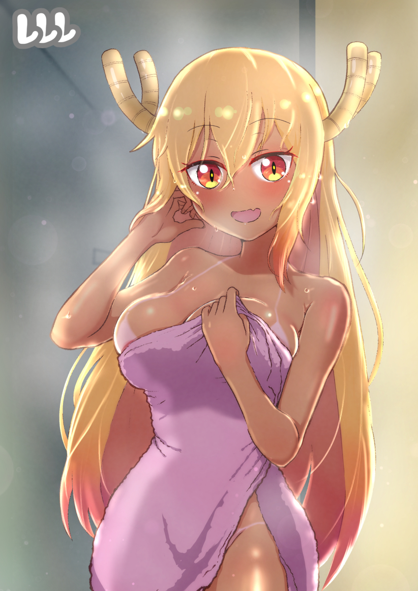 1girl after_bathing areola_slip armpit_crease blonde_hair blush breast_press breasts cleavage dragon_girl dragon_horns eyebrows_hidden_by_hair groin hair_between_eyes highres horns kobayashi-san_chi_no_maidragon large_breasts long_hair looking_at_viewer naked_towel open_mouth orange_eyes reiwa_rerere slit_pupils smile solo steam tan tanline tohru_(maidragon) towel very_long_hair