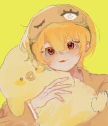  1girl absurdres blonde_hair blush brown_pajamas don_quixote_(project_moon) highres limbus_company long_sleeves looking_at_viewer mesoold pajamas parted_lips project_moon short_hair simple_background sleep_mask smile solo stuffed_chicken yellow_background yellow_eyes yellow_theme 