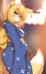  1girl :3 animal_ear_fluff animal_ears animal_nose backlighting blonde_hair blue_eyes blurry blush bokeh breasts cowboy_shot depth_of_field fang fox_ears fox_girl fox_tail from_side furry furry_female highres horokusa_(korai) interlocked_fingers japanese_clothes kimono light_blush looking_at_viewer medium_hair obi original own_hands_clasped own_hands_together sash smile solo standing tail thick_eyebrows white_fur wide_sleeves yellow_fur yellow_sash yukata 