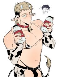  1boy animal_collar animal_ears animal_print bell bikini blonde_hair body_freckles bottle bulge chaps chibi chibi_inset closed_mouth collar commentary_request covered_erect_nipples cow_boy cow_ears cow_horns cow_print cow_print_bikini cow_tail cowbell cowboy_shot dungeon_meshi ear_tag elbow_gloves fingerless_gloves freckles gloves hands_up highres holding holding_bottle horns kabru laios_touden looking_at_viewer male_focus milk_bottle neck_bell print_bikini red_collar short_hair simple_background smile solo_focus swimsuit tail thong_bikini tsmtsuki undercut very_short_hair white_background yellow_eyes 