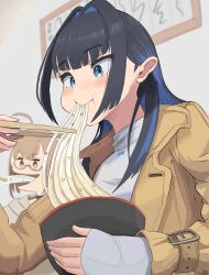  absurdres ahoge black_hair blue_eyes blue_hair blurry blurry_background bocchi_the_rock! bowl brown_coat brown_eyes brown_hair brown_hoodie chopsticks coat commentary english_commentary food food_in_mouth glasses hair_intakes highres holding holding_bowl holding_chopsticks hood hoodie indoors long_hair long_sleeves multicolored_hair nanashi_mumei nanashi_mumei_(1st_costume) noodles nqnqnt open_mouth ouro_kronii ouro_kronii_(1st_costume) parody smile turtleneck udon virtual_youtuber white_hair 