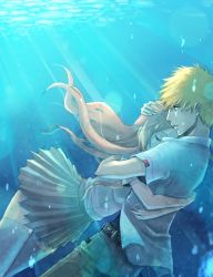  bleach couple highres holding inoue_orihime kurosaki_ichigo meitarou tagme underwater  rating:Sensitive score:11 user:ij7ry5