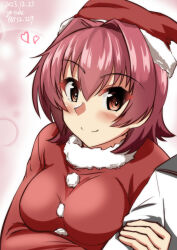  1boy 1girl arm_hug artist_name breasts brown_eyes dated fur-trimmed_headwear fur-trimmed_shirt fur_trim hair_intakes hat highres kantai_collection kinu_(kancolle) medium_breasts official_alternate_costume one-hour_drawing_challenge red_hair red_headwear red_shirt santa_hat shirt short_hair smile twitter_username yo-suke 