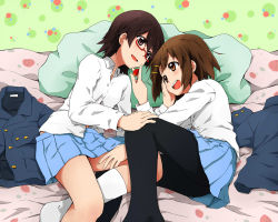  2girls bed hirasawa_yui k-on! manabe_nodoka multiple_girls pantyhose yuri  rating:Sensitive score:10 user:fungibeetle