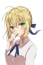  1girl ahoge artoria_pendragon_(all) artoria_pendragon_(fate) blonde_hair blue_ribbon blush closed_mouth collared_shirt commentary_request fate/stay_night fate_(series) food food_in_mouth green_eyes hair_between_eyes hair_bun hair_ribbon hand_up highres holding holding_food holding_pocky long_sleeves looking_at_viewer medium_hair neck_ribbon pocky pocky_in_mouth ribbon saber_(fate) shirt simple_background single_hair_bun solo szl upper_body white_background white_shirt 