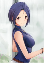 1girl ahoge bare_shoulders blue_hair bracelet breasts from_side idolmaster idolmaster_(classic) jewelry large_breasts looking_at_viewer miura_azusa nannacy7 necklace parted_bangs red_eyes shirt short_hair sleeveless sleeveless_shirt smile solo rating:Sensitive score:11 user:danbooru