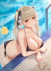 1girl absurdres ass azur_lane bare_arms bare_shoulders bikini black_bikini black_bow black_ribbon blonde_hair blunt_bangs blush bow breasts cleavage closed_mouth collarbone commentary_request creature formidable_(azur_lane) hair_bow highres large_breasts leaning_forward long_hair looking_at_viewer manjuu_(azur_lane) partially_submerged pool red_eyes revision ribbon side-tie_bikini_bottom smile solo_focus strap_gap swimsuit twintails very_long_hair water wei_xiao wet rating:Sensitive score:97 user:danbooru