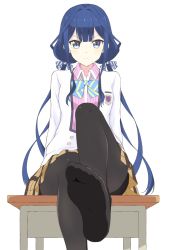 &gt;:( 10s 1girl adagaki_aki black_pantyhose blush desk feet foot_focus frown highres long_hair long_legs looking_at_viewer low_twintails masamune-kun_no_revenge no_shoes on_desk pantyhose plaid plaid_skirt school_desk school_uniform simple_background sitting on_desk skirt soles solo toes twintails v-shaped_eyebrows white_background xingnai rating:Sensitive score:48 user:danbooru