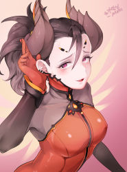  1girl bad_id bad_pixiv_id black_hair blush bodysuit breasts dark_persona devil_mercy ear_focus eyelashes facial_mark fang forehead_mark gloves glowing glowing_wings gradient_background hand_to_head highres horns lips looking_at_viewer mercy_(overwatch) official_alternate_costume open_mouth overwatch overwatch_1 panza pink_background purple_eyes smile solo upper_body wings  rating:Sensitive score:28 user:danbooru