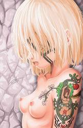  blonde_hair grin highres short_hair smile tagme tattoo  rating:Explicit score:8 user:onci350Z