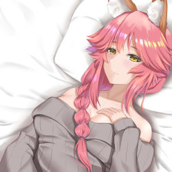 1girl animal_ear_fluff animal_ears bare_shoulders blush braid breasts cleavage closed_mouth collarbone fate/extra fate_(series) fox_ears fox_girl grey_sweater hair_between_eyes hand_on_own_chest highres kamehito large_breasts long_hair long_sleeves looking_at_viewer lying off-shoulder_sweater off_shoulder on_back pillow pink_hair ribbed_sweater sidelocks single_braid smile solo sweater tamamo_(fate) tamamo_no_mae_(fate/extra) yellow_eyes rating:Sensitive score:9 user:danbooru