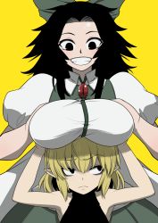  2girls alternate_eye_color armpits bags_under_eyes black_eyes black_hair black_shirt blonde_hair bow breast_rest breasts breasts_on_head collared_shirt commentary_request freckles green_bow green_skirt grin hair_bow highres large_breasts long_hair mizuhashi_parsee multiple_girls pointy_ears puffy_short_sleeves puffy_sleeves reiuji_utsuho shirt short_hair short_sleeves simple_background skirt sleeveless sleeveless_shirt smile third_eye touhou upper_body uraraku_shimuni white_shirt yellow_background 