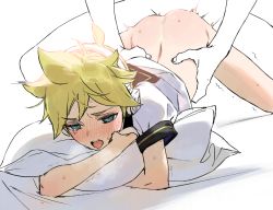 2boys age_difference anal ass blonde_hair blush bottomless headphones hugging_object kagamine_len male_focus multiple_boys naoko_(naonocoto) on_bed onii-shota open_mouth partially_colored pillow pillow_hug sex short_hair shota trembling vocaloid waist_grab yaoi rating:Explicit score:227 user:Dweenie