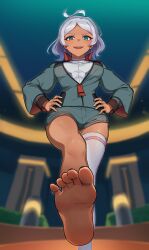  1girl ahoge asticassia_school_uniform barefoot blue_eyes breasts commentary dark-skinned_female dark_skin feet foot_focus green_jacket green_shorts grey_hair gundam gundam_suisei_no_majo hair_tuft halterneck hands_on_own_hips highres jacket kamille_(vcx68) long_sleeves looking_at_viewer looking_down medium_breasts open_mouth partially_unzipped revision school_uniform secelia_dote short_hair short_shorts shorts single_thighhigh smile soles solo standing standing_on_one_leg thighhighs thighs white_thighhighs  rating:Sensitive score:39 user:danbooru