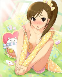 10s artist_request barefoot bed blush breasts brown_hair feet flat_chest futami_mami hands_on_feet heart idolmaster idolmaster_(classic) idolmaster_cinderella_girls loli nipples official_art pillow ponytail small_breasts third-party_edit rating:Explicit score:149 user:annon-san