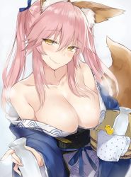  10s 1girl animal_ear_fluff animal_ears bare_shoulders blush breasts cleavage closed_mouth collarbone fang fate/extra fate_(series) fox_ears fox_girl fox_tail hair_between_eyes highres japanese_clothes kyouki large_breasts long_hair looking_at_viewer official_alternate_costume pink_hair simple_background smile solo tail tamamo_(fate) tamamo_no_mae_(fate/extra) tamamo_no_mae_(traveling_outfit)_(fate) tokkuri yellow_eyes  rating:Sensitive score:40 user:danbooru