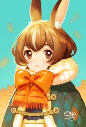  1girl :3 animal_ear_fluff animal_ears blush bow brown_eyes brown_hair cape carrot carrot_background chinese_zodiac fur-trimmed_cape fur_collar fur_trim highres kanchuumimai looking_at_viewer multicolored_hair new_year nishida_yuu original quilted_clothes rabbit_ears rabbit_girl scarf scarf_bow short_hair smile solo streaked_hair two-tone_hair upper_body white_hair year_of_the_rabbit 