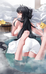  1girl alternate_costume azur_lane backboob barefoot black_hair blush breasts bucket chinese_commentary commentary from_behind green_hair highres indomitable_(azur_lane) large_breasts looking_at_viewer looking_back manjuu_(azur_lane) onsen outdoors pink_nails rock sishuren soap_bubbles steam toes towel water wooden_bucket 