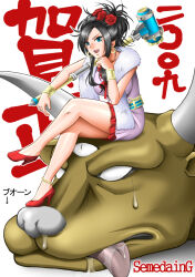  1girl 2009 bad_source black_hair blue_eyes blush bow breasts cleavage deborah_(dq5) dragon_quest dragon_quest_v dress earrings flower fur_scarf hair_flower hair_ornament hammer holding holding_hammer holding_weapon jewelry large_breasts long_hair minotaur mokkouyou_bond mole mole_under_eye monster necklace rose shiny_skin siblings sitting sitting_on_head sitting_on_person text_background tongue tongue_out weapon 