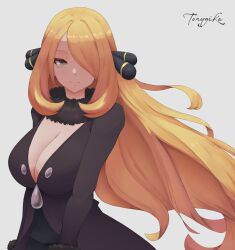  1girl artist_name black_shirt blonde_hair breasts cleavage closed_mouth creatures_(company) cynthia_(pokemon) floating_hair fur-trimmed_sleeves fur_collar fur_trim game_freak grey_eyes hair_ornament hair_over_one_eye large_breasts long_hair long_sleeves looking_at_viewer nintendo pokemon pokemon_dppt shirt signature simple_background smile solo torygika upper_body very_long_hair 