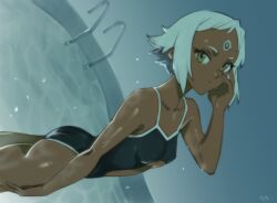  1girl artist_name ass bare_arms bare_shoulders black_one-piece_swimsuit breasts collarbone dark-skinned_female dark_skin facial_mark flat_ass forehead_mark freckles green_eyes hand_on_own_cheek hand_on_own_face hand_up highres lal&#039;c_mellk_mal looking_at_viewer one-piece_swimsuit optionaltypo short_hair small_breasts solo swimsuit top_wo_nerae_2! water_drop white_hair 