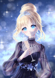  1girl absurdres artist_name black_dress blonde_hair blue_eyes blush breasts champagne_flute closed_mouth commentary cup diffraction_spikes dress drinking_glass earrings english_commentary hair_bun high_collar highres holding holding_cup hololive hololive_english jewelry lens_flare long_sleeves looking_at_viewer medium_breasts medium_hair naemi_fay official_alternate_costume official_alternate_hairstyle see-through_dress_layer signature single_hair_bun sky sleeveless sleeveless_dress smile solo star_(sky) starry_sky tiara upper_body virtual_youtuber watson_amelia watson_amelia_(party_dress) 
