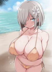  1girl arms_behind_back bare_arms beach bikini blue_eyes blue_sky blunt_ends breasts cleavage closed_mouth cloud collarbone covered_erect_nipples day flower grey_hair hair_flower hair_ornament hair_over_one_eye hamakaze_(kancolle) highres horizon huge_breasts jema kantai_collection looking_at_viewer navel orange_hair outdoors palm_tree plump short_hair side-tie_bikini_bottom sky smile solo standing swimsuit tree white_flower 