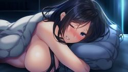  1girl bedroom black_hair blue_eyes blush boku_to_kanojo_no_kojin_lesson breasts game_cg grin hair_over_breasts hinazuka_ryou indoors large_breasts long_hair looking_at_viewer lying nude on_bed on_stomach one_eye_closed pillow pov sideboob smile solo straight_hair tsukimori_misaki under_covers upper_body 