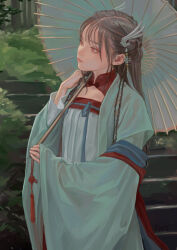  1girl chinese_clothes closed_mouth commentary fkey grey_hair hair_ornament hanfu head_tilt highres holding holding_umbrella long_hair long_sleeves oil-paper_umbrella original outdoors pink_eyes qixiong_ruqun ruqun sleeves_past_wrists solo stairs symbol-only_commentary umbrella upper_body white_umbrella 
