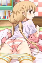 10s 1girl ass bike_shorts blonde_hair blush brown_eyes cameltoe clothes_pull futaba_anzu idolmaster idolmaster_cinderella_girls loli long_hair looking_back lying mirakichi on_bed on_stomach panties sexually_suggestive shorts shorts_pull solo striped_bike_shorts striped_clothes striped_panties twintails underwear wedgie rating:Questionable score:456 user:danbooru