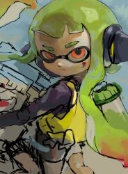  1girl agent_3_(splatoon) black_headphones green_hair hero_charger_(splatoon) hero_shot_(splatoon) high-visibility_vest highres holding holding_weapon ink_tank_(splatoon) inkling inkling_girl inkling_player_character long_hair looking_at_viewer mepo_1 nintendo red_eyes solo solo_focus splatoon_(series) splatoon_1 squidbeak_splatoon suction_cups tentacle_hair vest weapon yellow_vest 