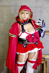  1girl asian blonde_hair breasts brooch chouzuki_maryou cleavage cosplay green_eyes highres hip_focus jewelry large_breasts photo_(medium) picture_frame plump queen&#039;s_blade queen&#039;s_blade_grimoire solo thick_thighs thighs wide_hips zara_(queen&#039;s_blade) zara_(queen&#039;s_blade)_(cosplay)  rating:Questionable score:8 user:leejunne
